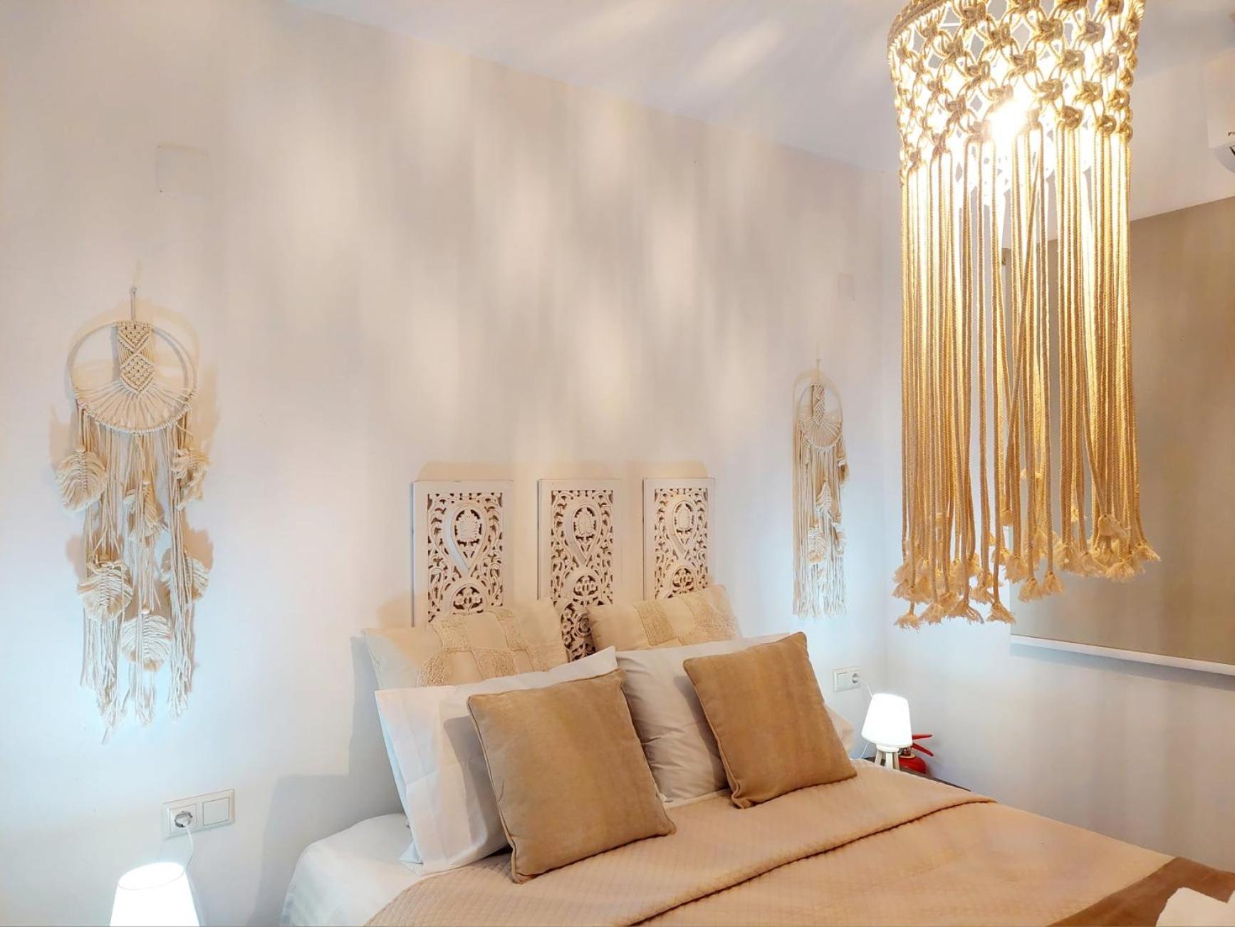 Maya Apartments, Modern And Convenient Apartments With Private Parking สเกียธอสทาวน์ ภายนอก รูปภาพ