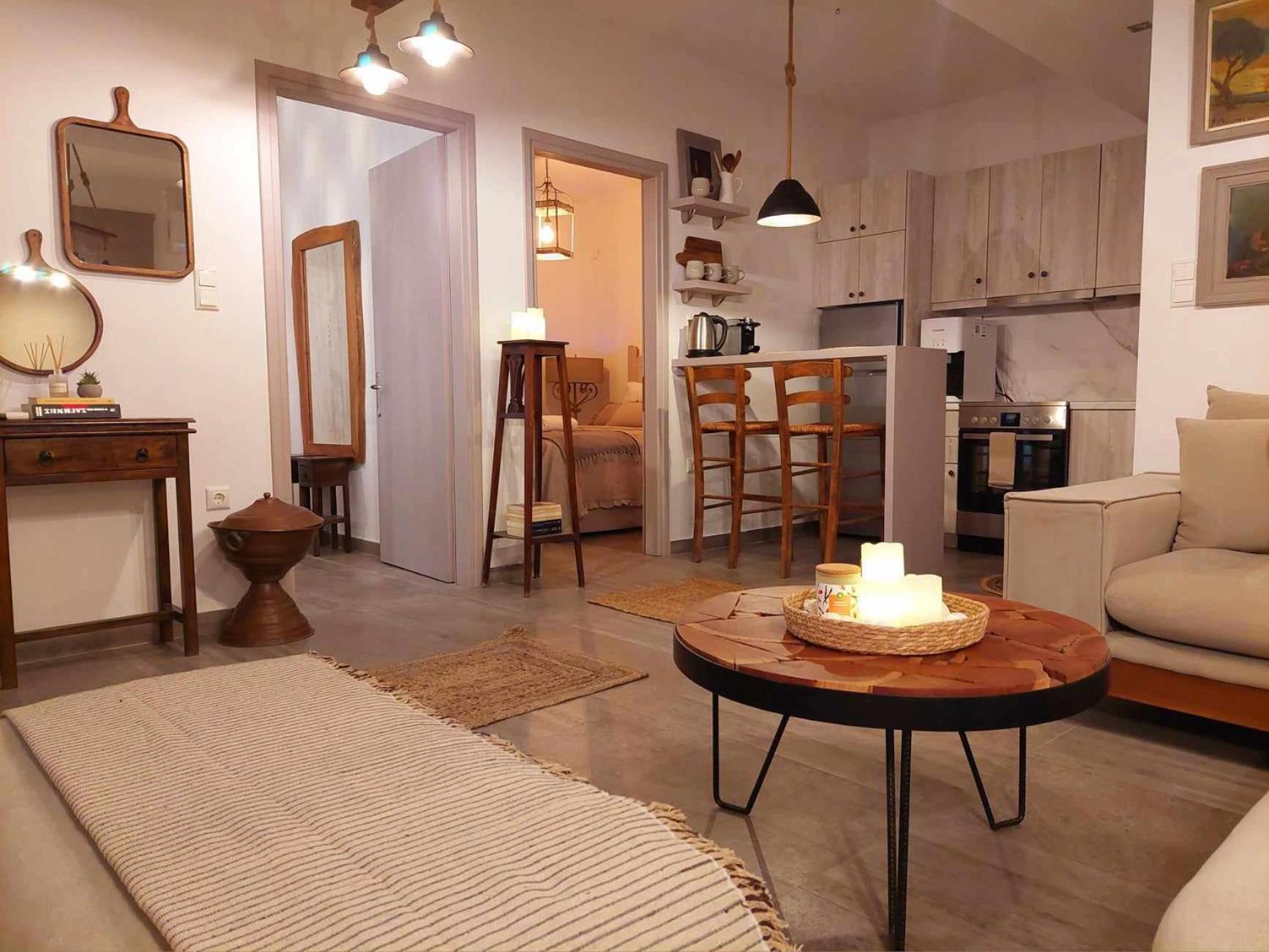 Maya Apartments, Modern And Convenient Apartments With Private Parking สเกียธอสทาวน์ ภายนอก รูปภาพ